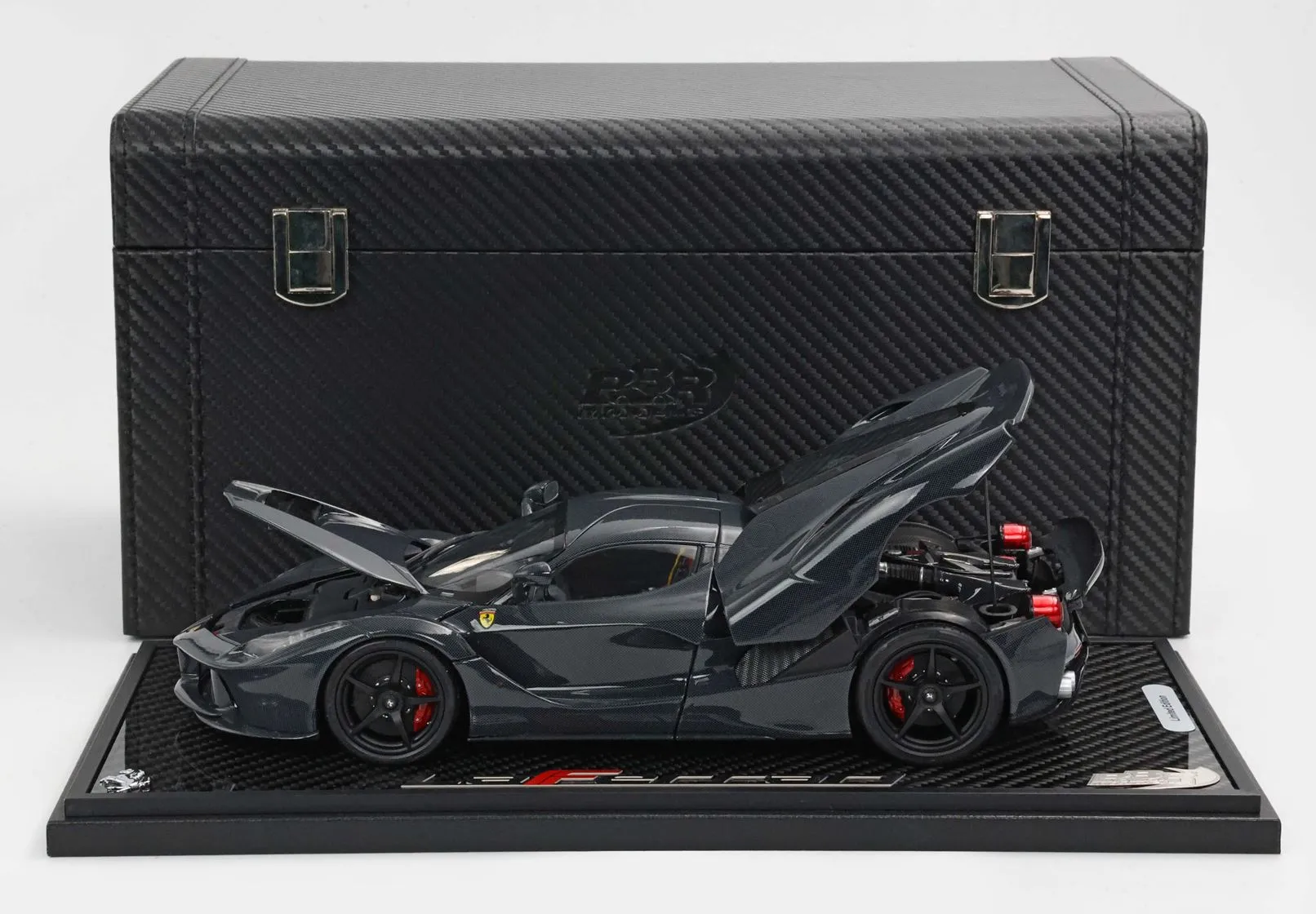 Mô hình xe Ferrari LaFerrari BBR 1:18 BBR182244ST