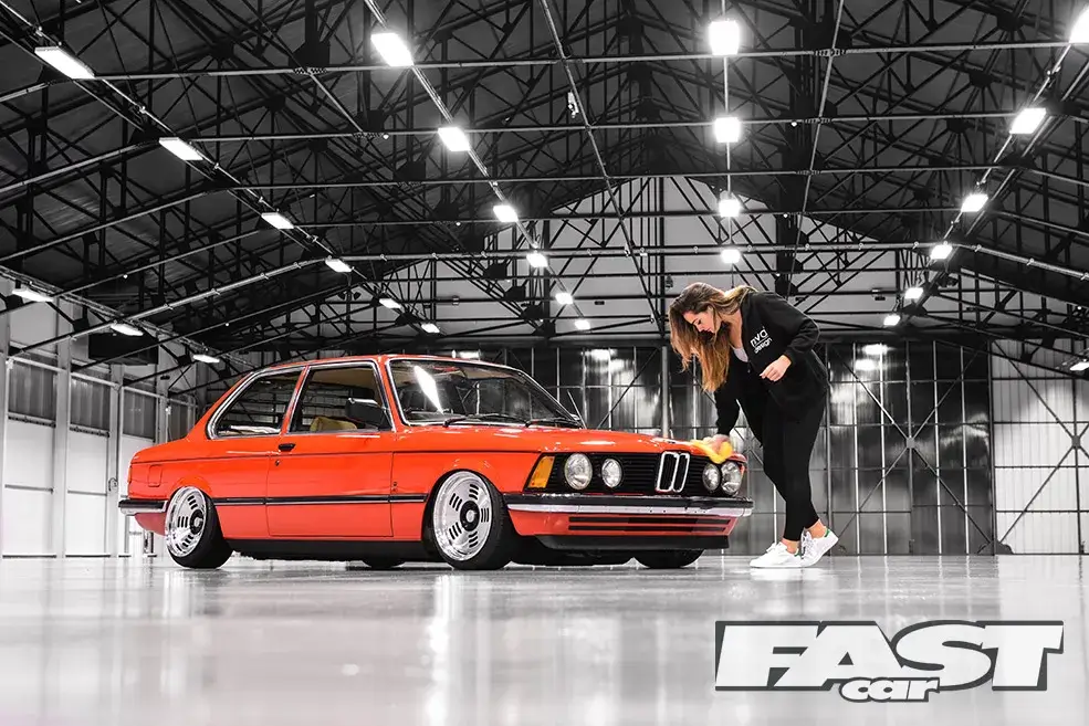 The_Ultimate_Driving_Machine BMW E21