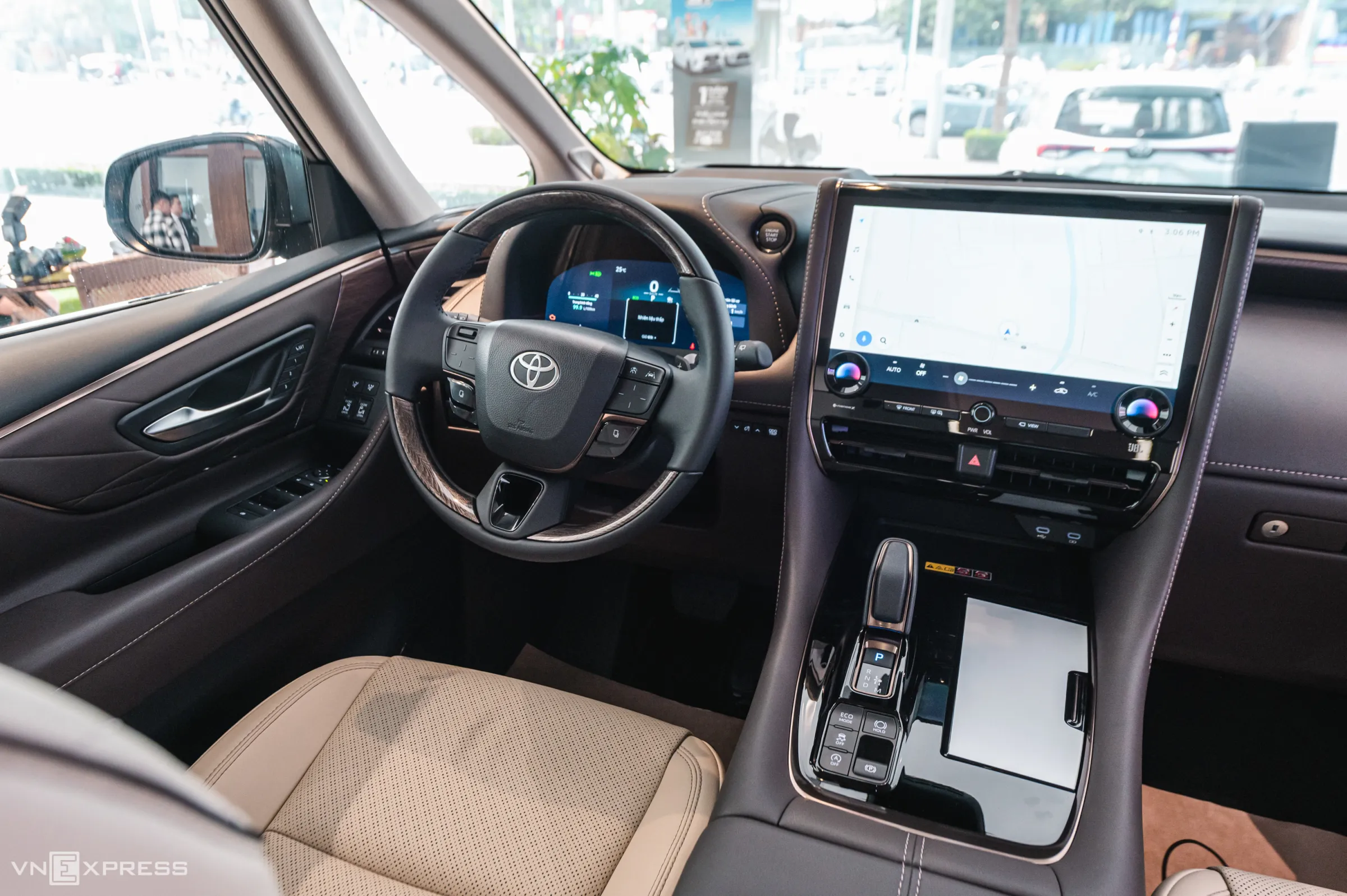 Nội thất Toyota Alphard 2024