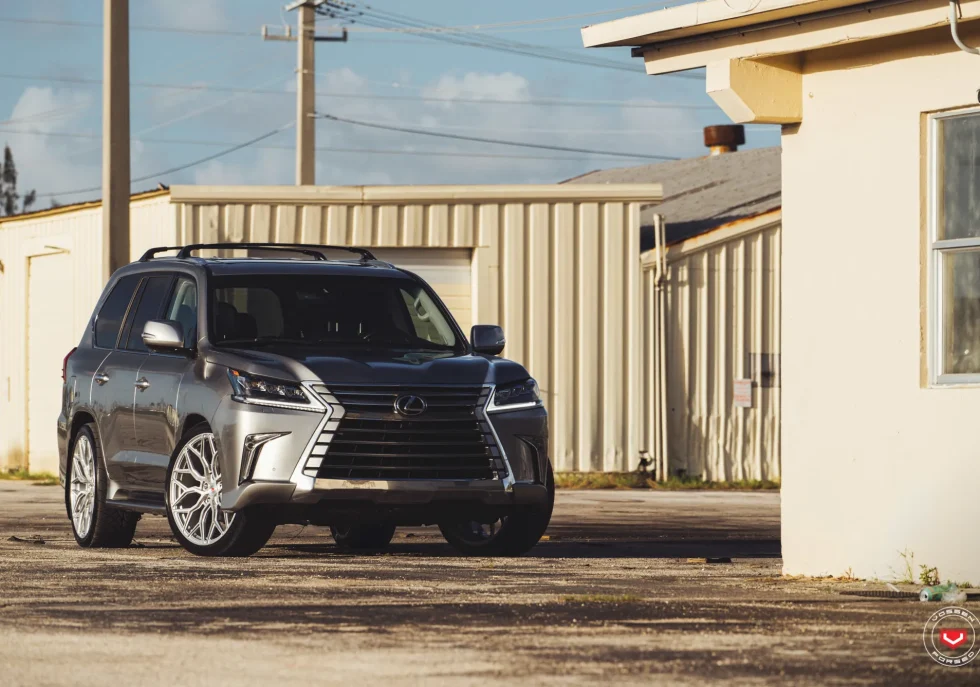 Lexus LX570 Vossen S17-01