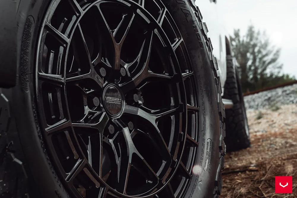 Lexus LX600 Vossen HFX-1 Gloss Black