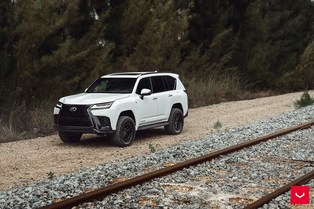 Lexus LX600 Vossen HFX-1 Gloss Black