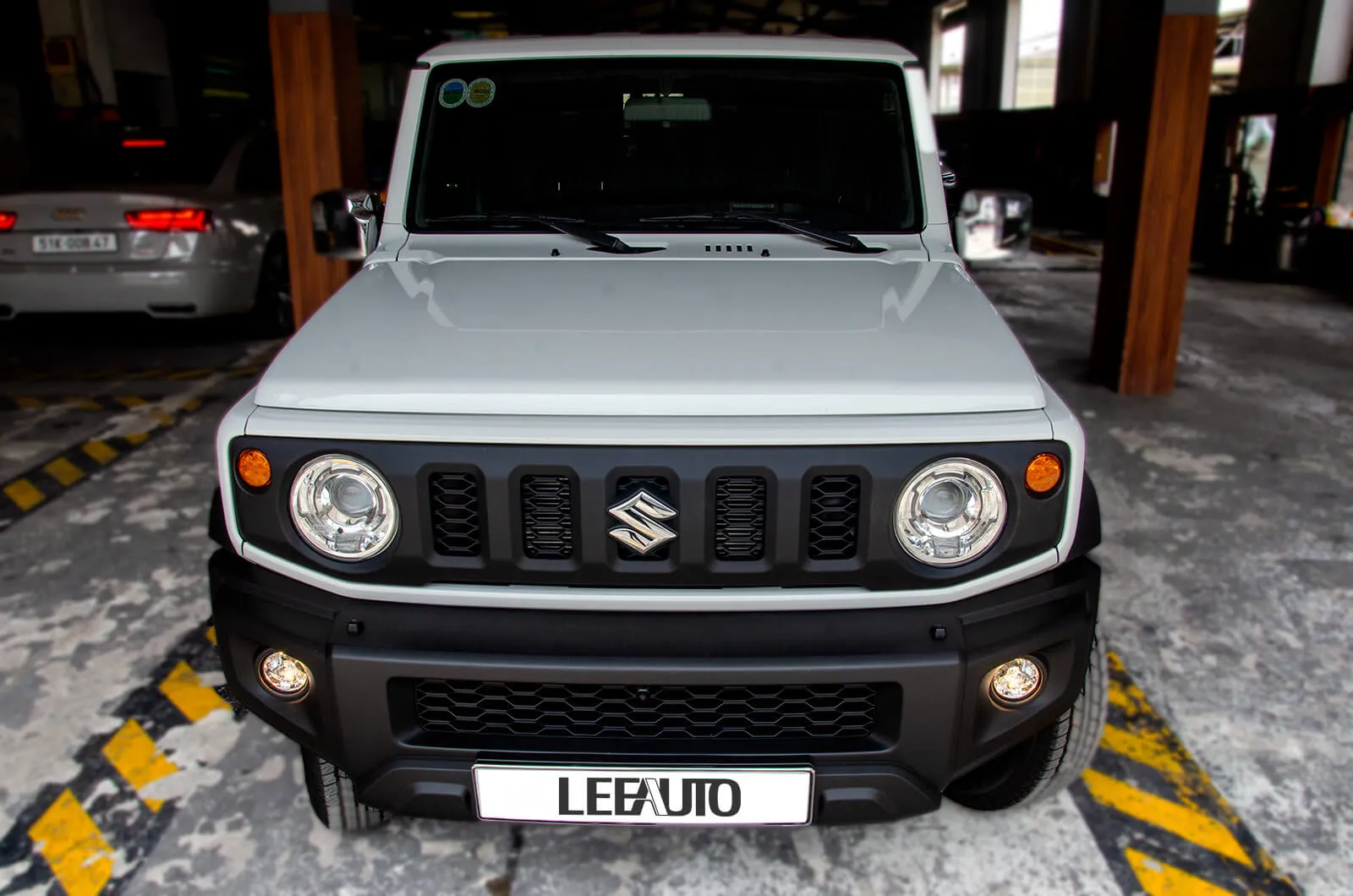 Ngoai That Suzuki Jimny Viet Nam
