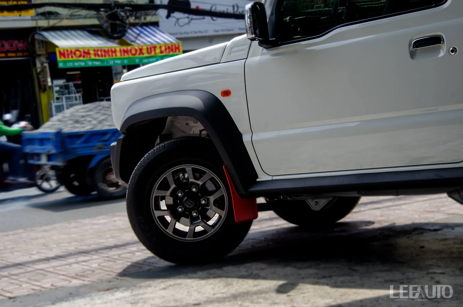 Ngoai That Suzuki Jimny Viet Nam