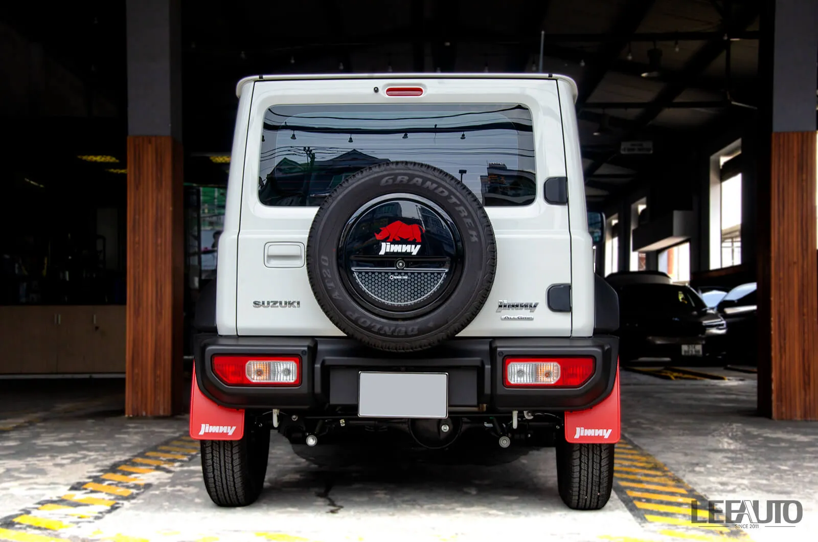 Ngoai That Suzuki Jimny Viet Nam