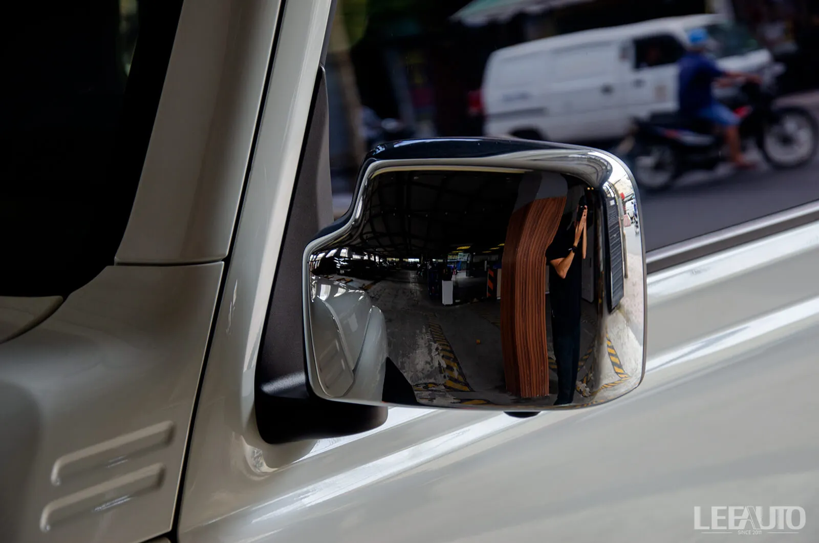 Ngoai That Suzuki Jimny Viet Nam
