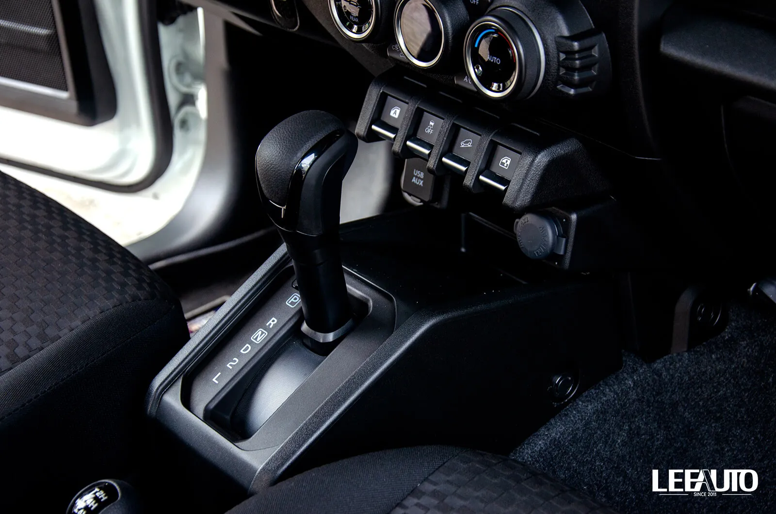 Noi That Suzuki Jimny Viet Nam