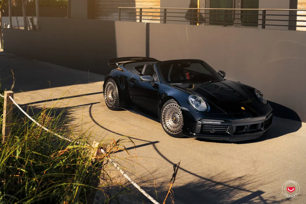 Porsche 911 Vossen Forged LC3-13T