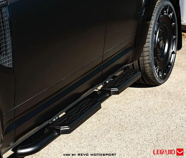 Land Rover Defender - Vossen UV-7