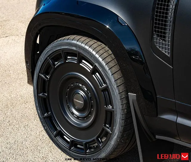 Land Rover Defender - Vossen UV-7