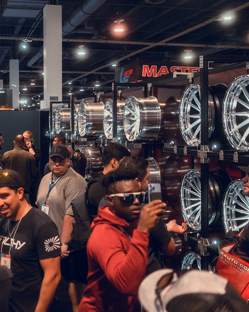 Ngày thứ 2 SEMA SHOW 2024 - Vossen Wheels