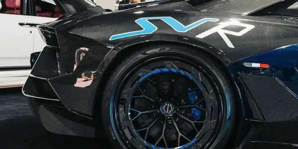 Lamborghini Aventador nâng cấp MV Forged AR-200