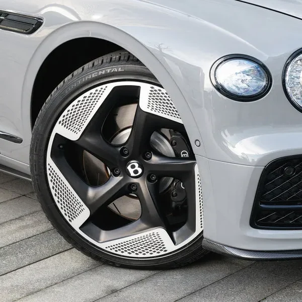 Bentley Flying Spur (2020-Present) Kahn Type 8 Forged Alloy Wheels