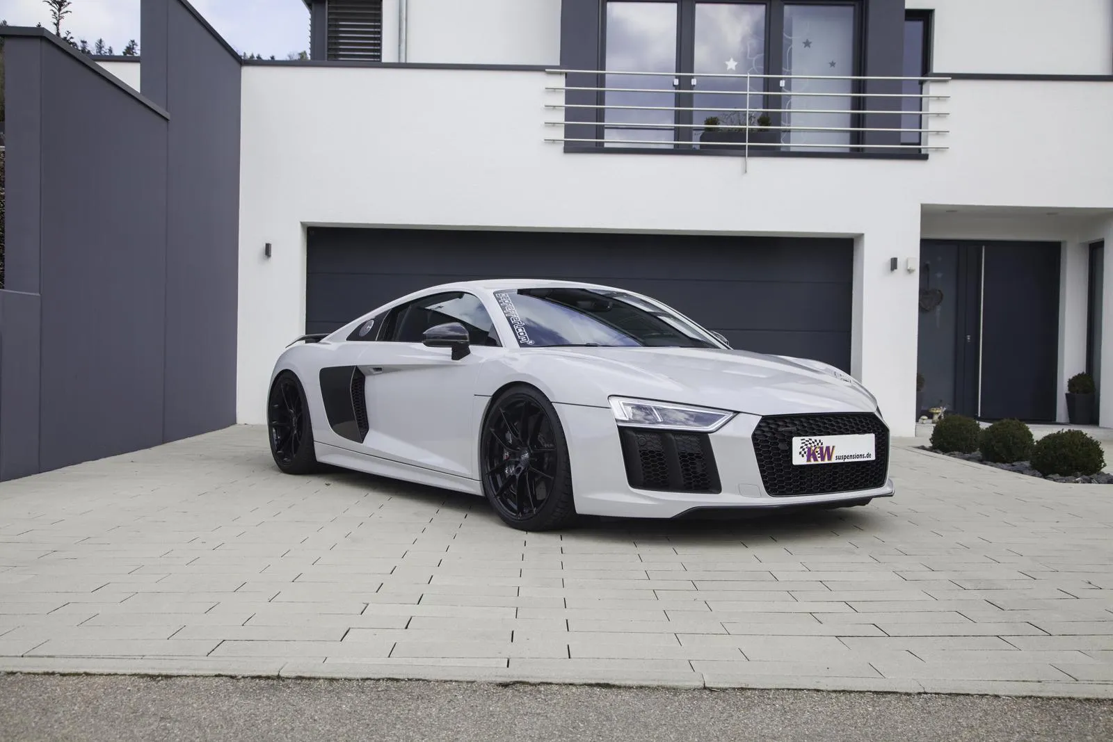 Audi R8 - KW height-adjustable springs kit