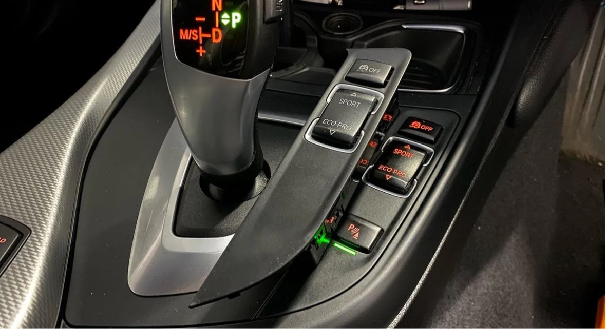 Cụm nút Cảm biến va chạm phía trước BMW