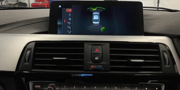 Hiển thị Cảm biến va chạm phía trước BMW