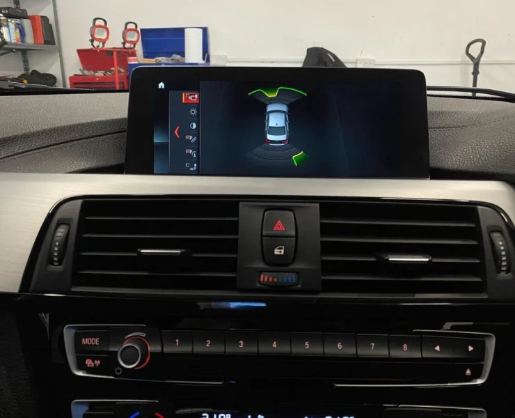 Hiển thị Cảm biến va chạm phía trước BMW