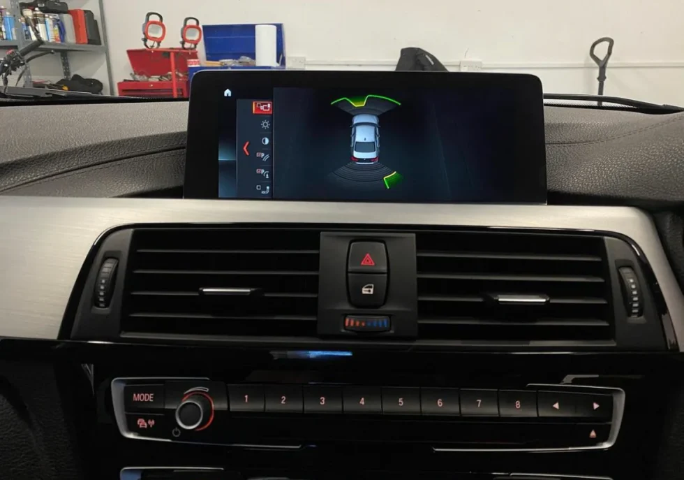 Hiển thị Cảm biến va chạm phía trước BMW