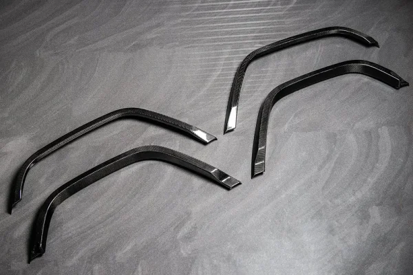 Mercedes G63 Exposed Carbon Wheel Arches