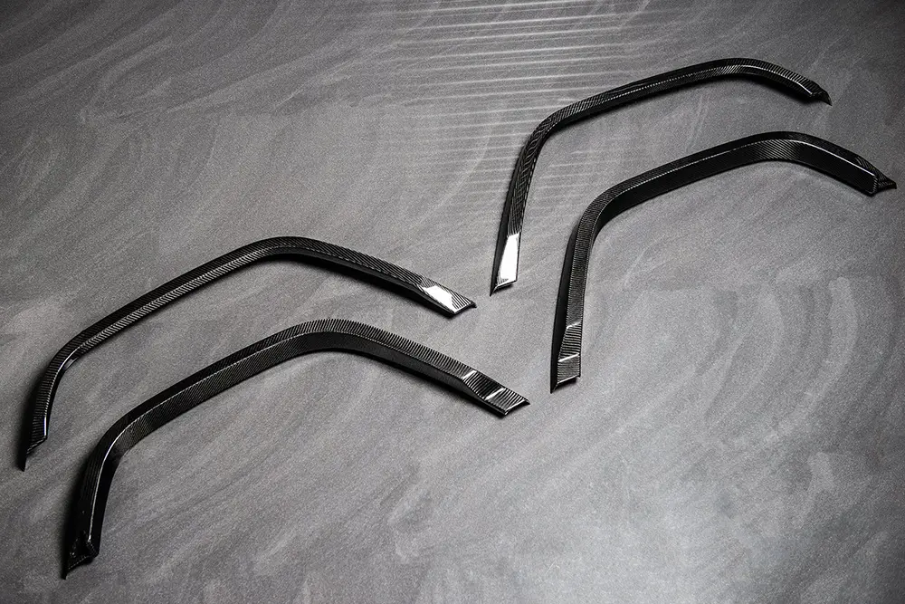 Mercedes G63 Exposed Carbon Wheel Arches