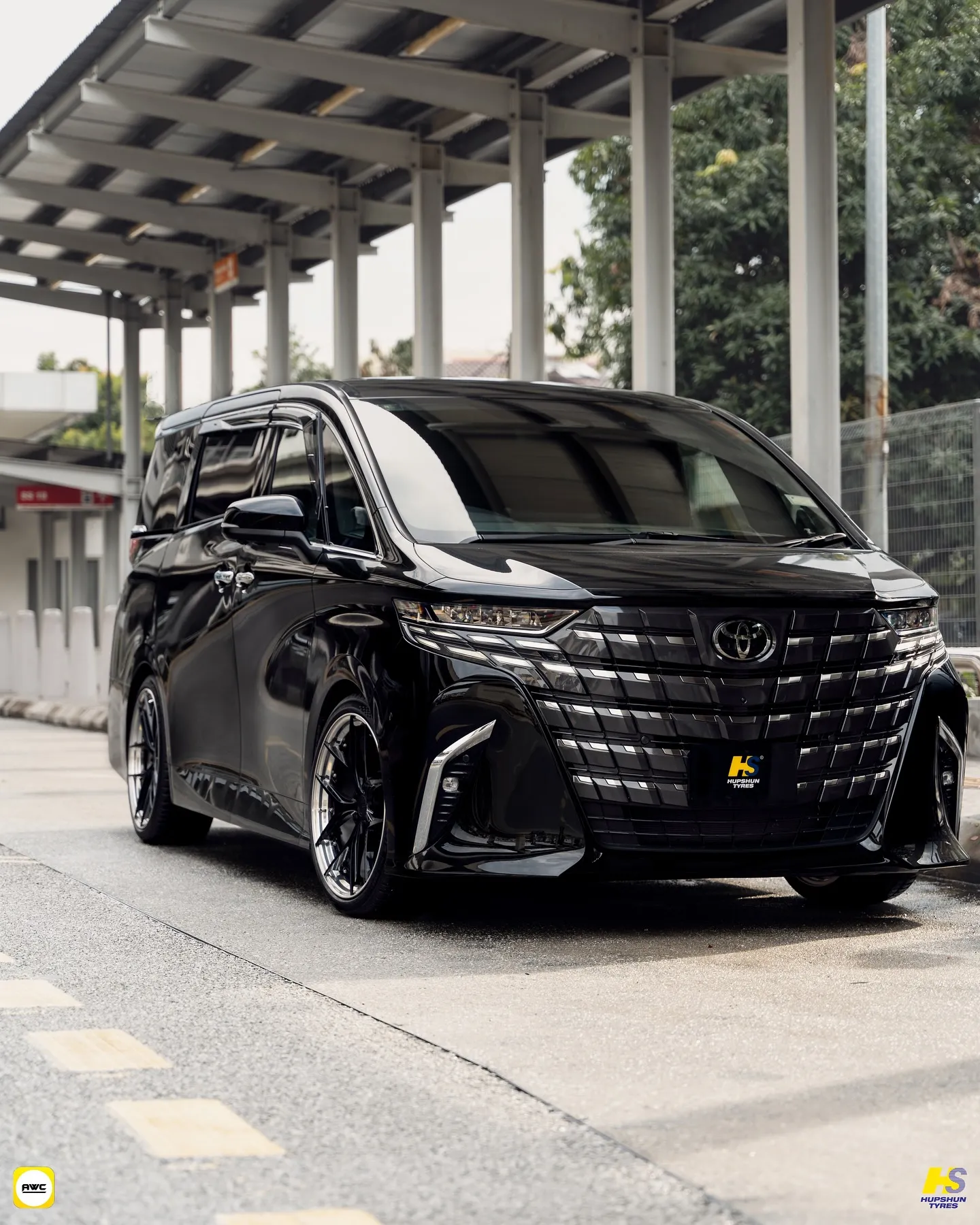 Toyota Alphard - BC Forged HCK21S