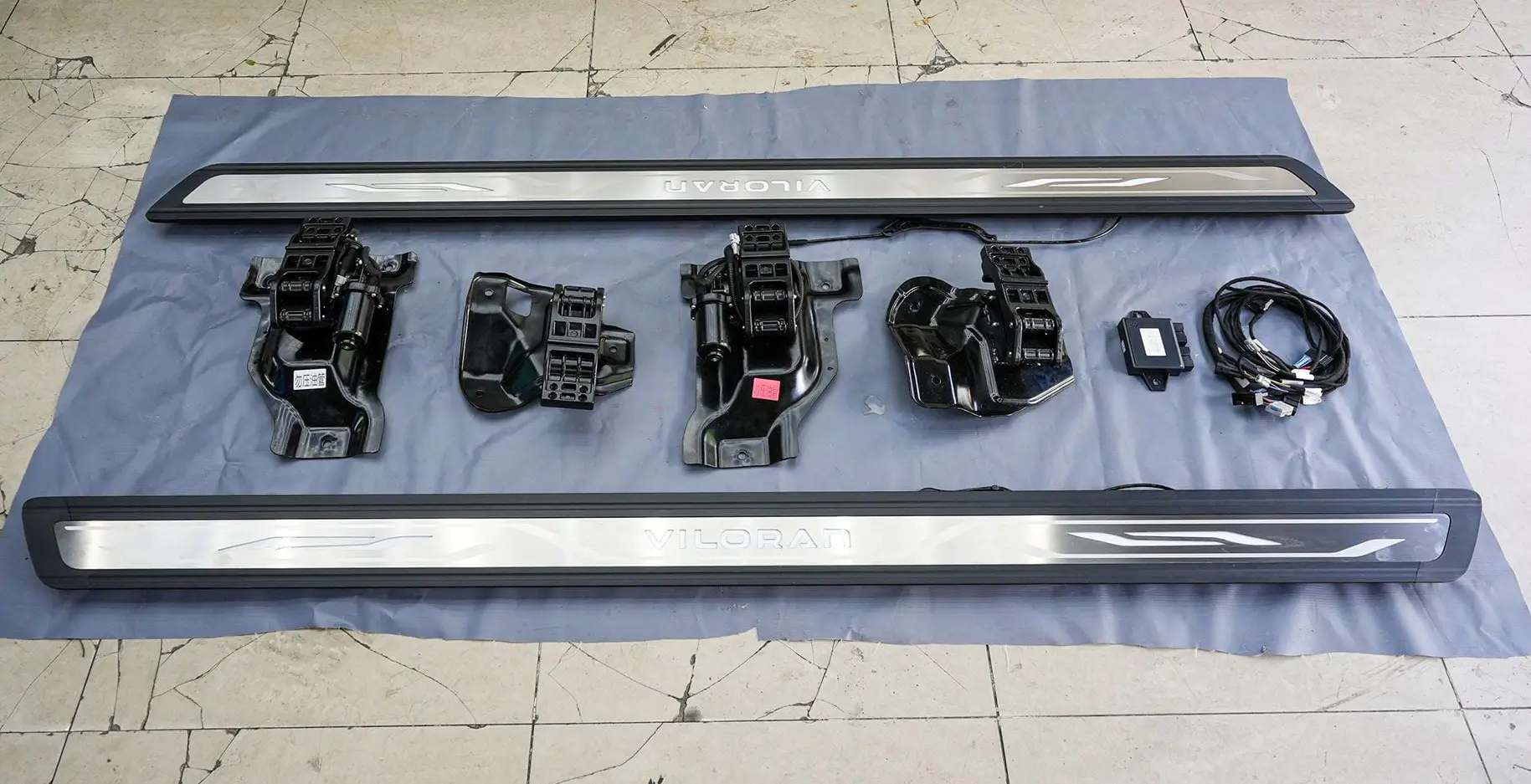 Bệ bước điện Volkswagen Viloren