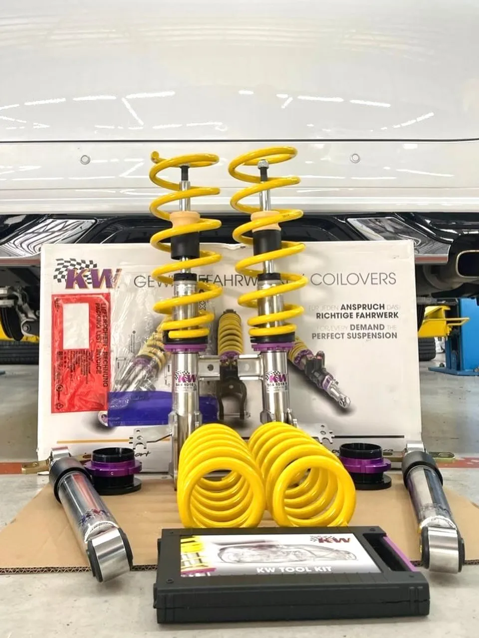 Toyota Alphard (AGH40) KW V3 Levelling Coilovers