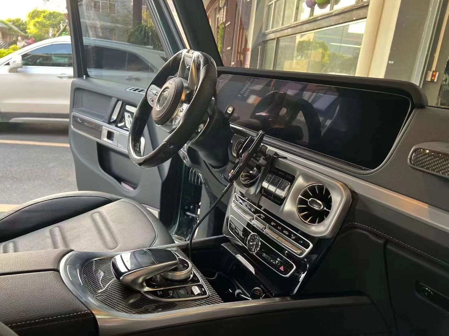 Merceds G63 W463 nội thất Carbon Fiber 8pcs - Ảnh 7