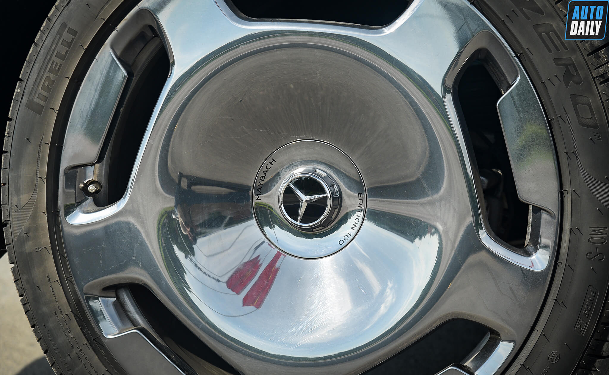 Mercedes-Maybach-GLS-600-Edition-100