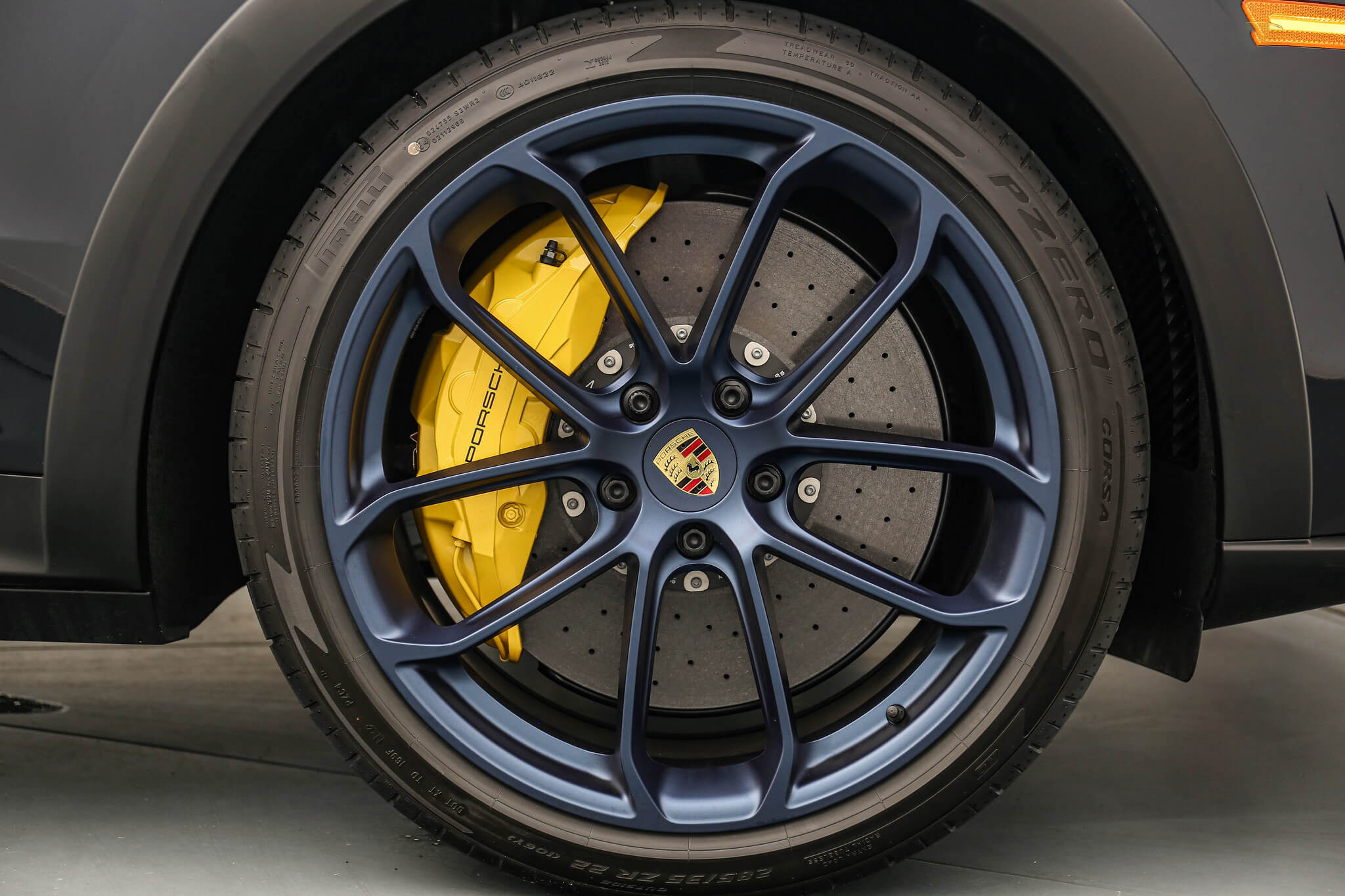 Porsche-Cayenne-TurboGT-22-inch-GT-Design-Deep-Sea-Blue
